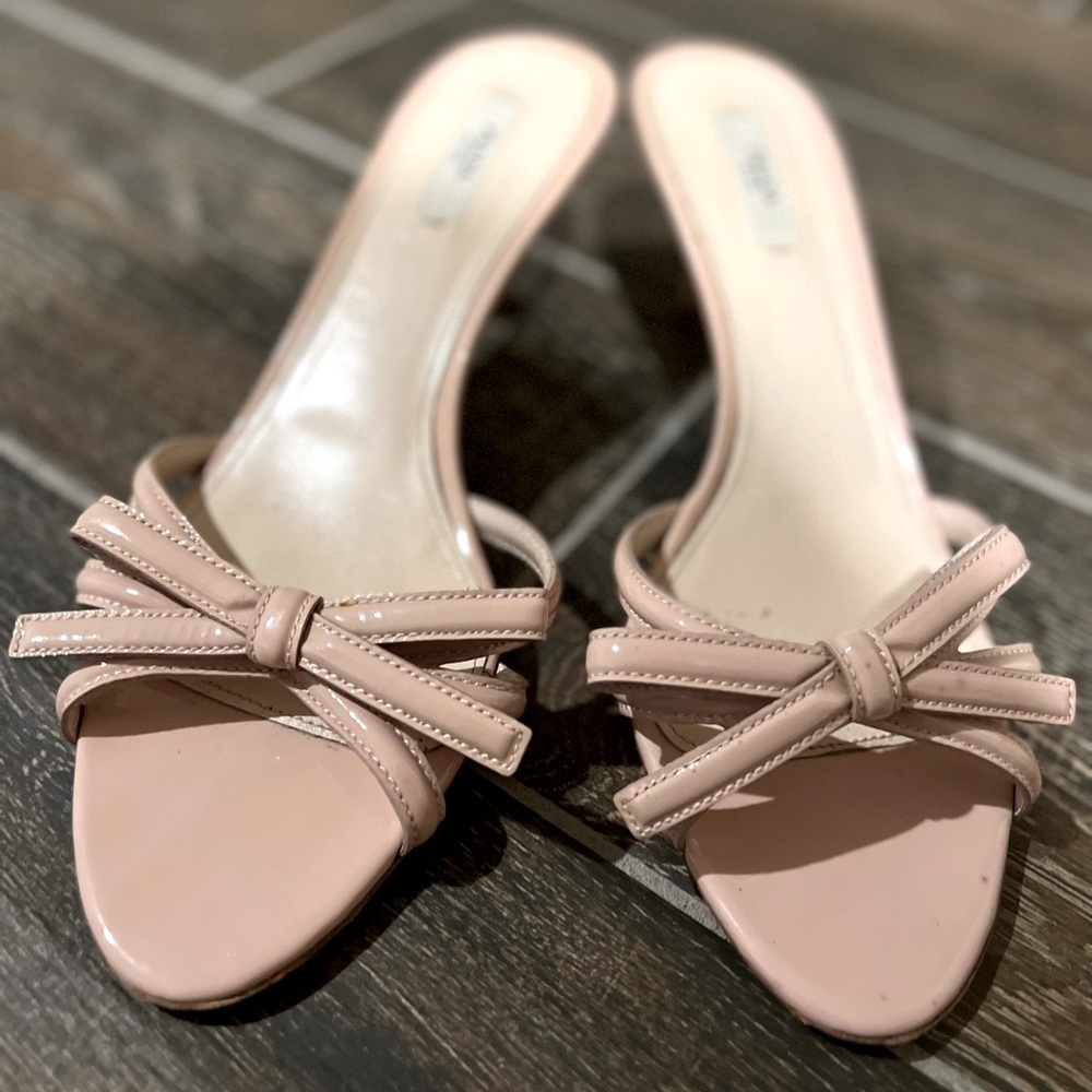 PRADA kitten heel with bows!